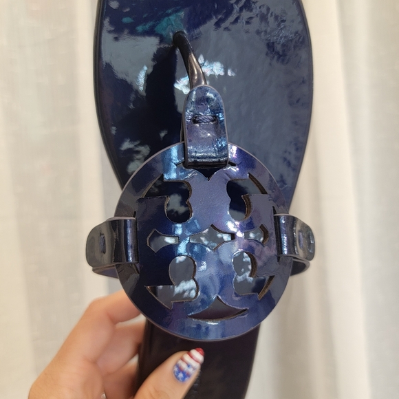 Tory Burch Miller Soft Patent Leather Sandals Metallic Navy Size 10.5 - Picture 11 of 17
